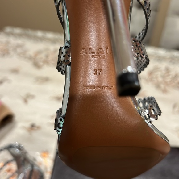 Alaia Leather Cage Shoes - Picture 12 of 12